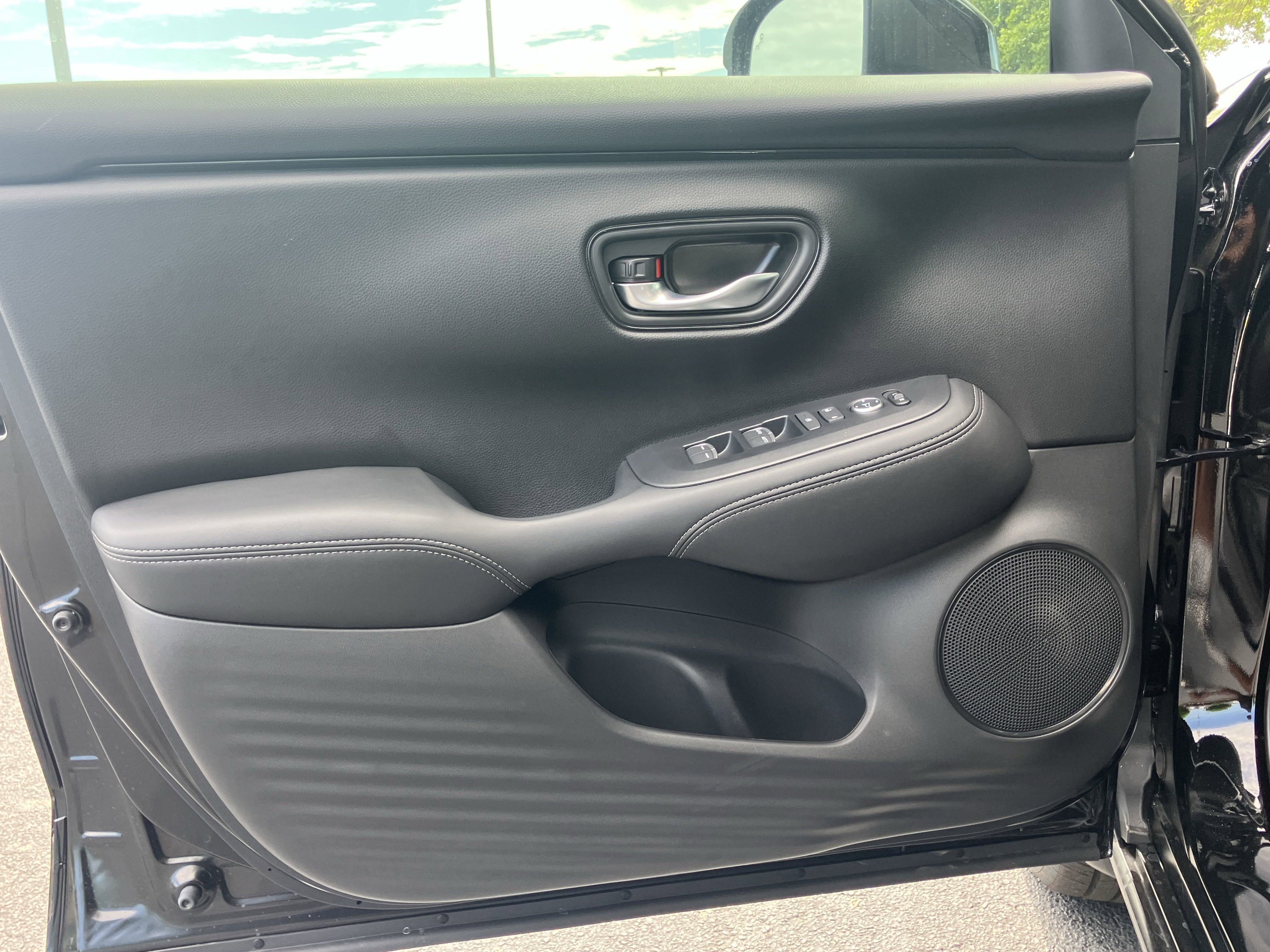 New 2027 Honda HR-V EX-L image 18