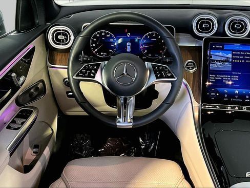 Certified 2026 Mercedes-Benz GLC 300 4MATIC image 6