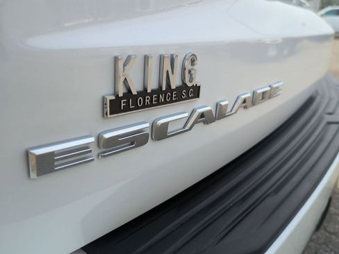 Certified 2025 Cadillac Escalade ESV Sport Platinum AWD/4WD image 35