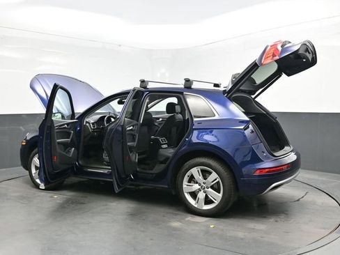 Used 2019 Audi Q5 2.0T Premium Plus w/ Premium Plus Package image 4