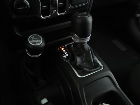 Used 2021 Jeep Wrangler Unlimited Sport AWD/4WD image 15