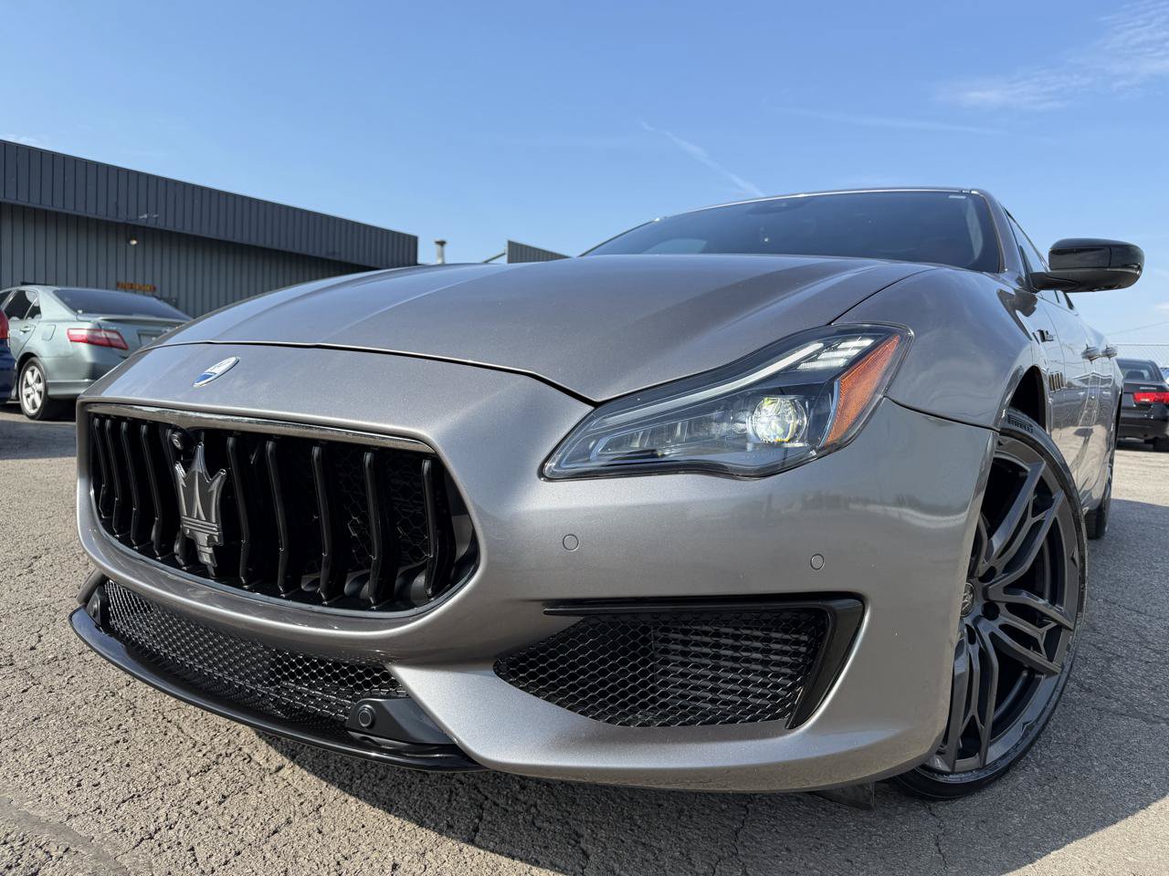 Used 2022 Maserati Quattroporte Modena RWD image 2