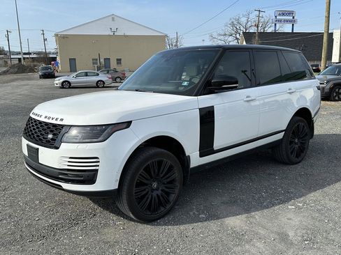 Used 2019 Land Rover Range Rover Supercharged image 4
