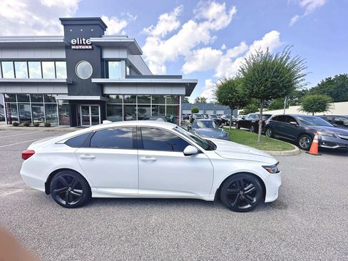 Used 2019 Honda Accord Sport image 15
