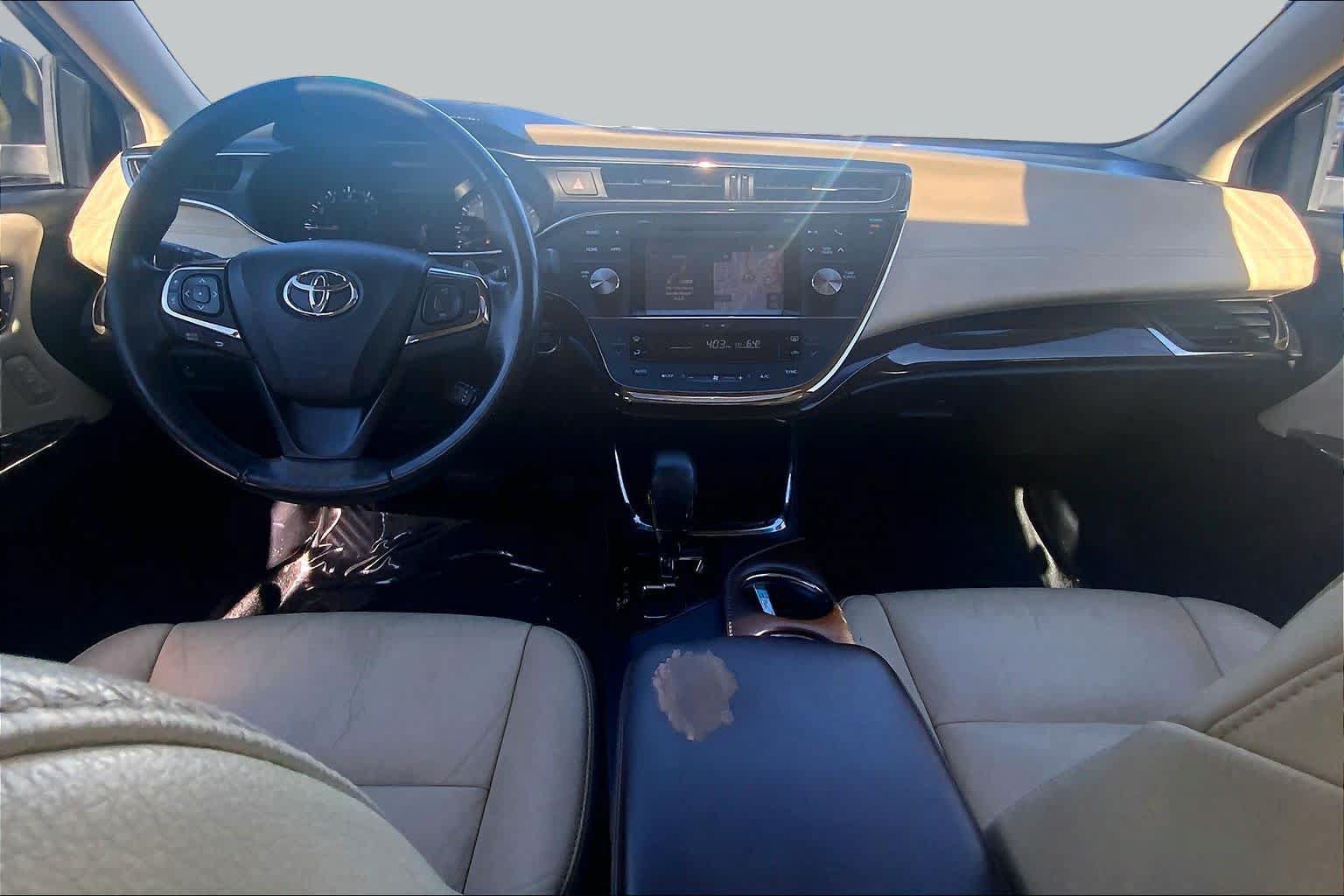 Used 2015 Toyota Avalon XLE Touring FWD image 30