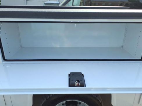 New 2025 Ford F550 4x4 Regular Cab Super Duty image 19