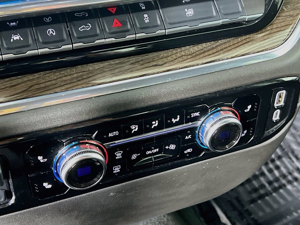 Certified 2025 GMC Sierra 1500 Elevation AWD/4WD image 14