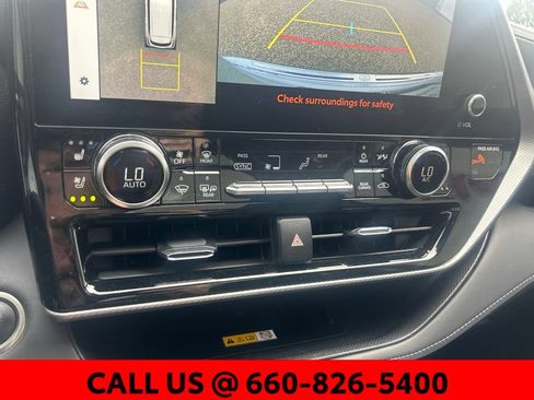 Certified 2024 Toyota Highlander Platinum AWD/4WD image 30