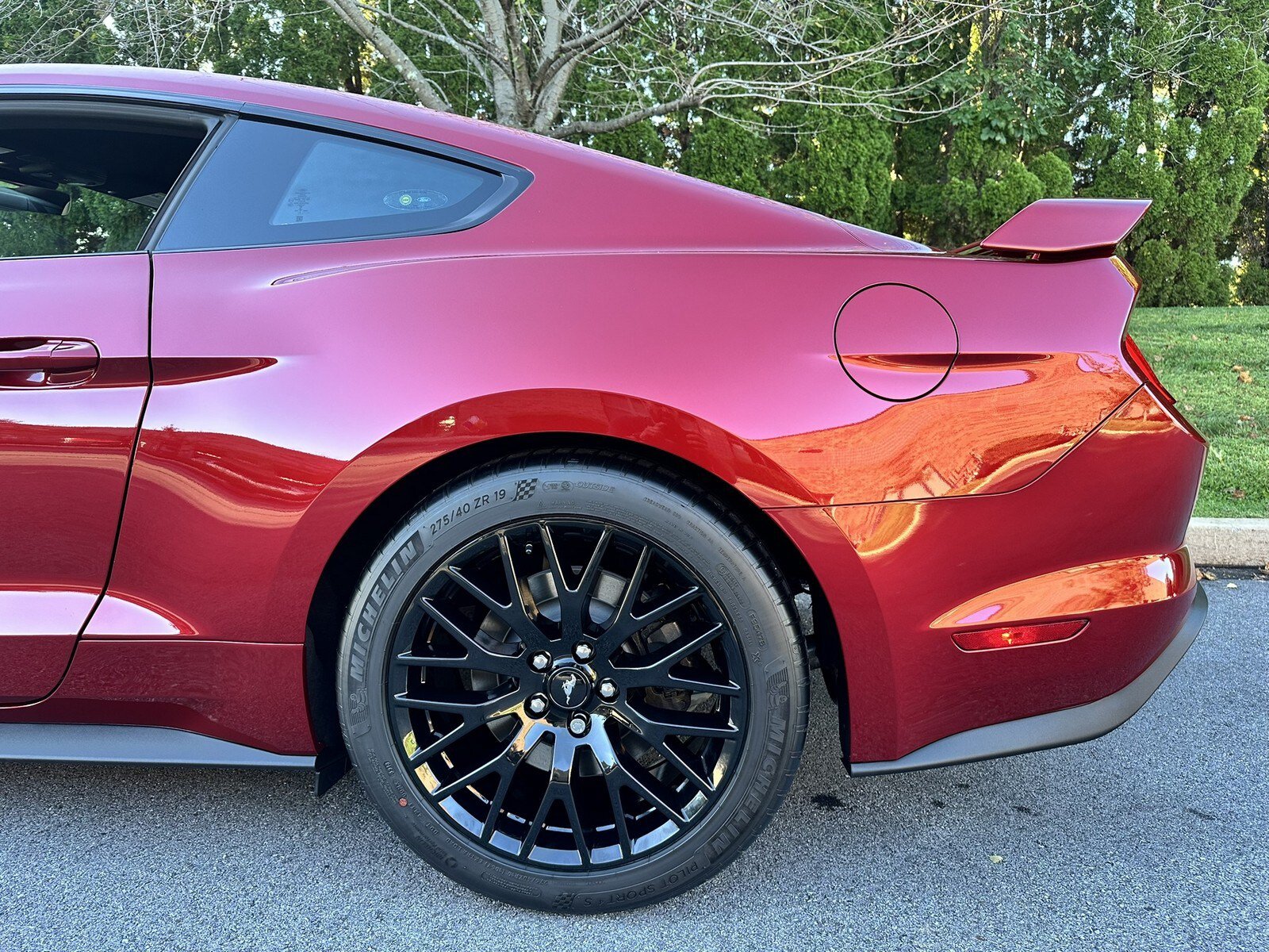 Used 2019 Ford Mustang GT Premium w/ GT Performance Package RWD image 91