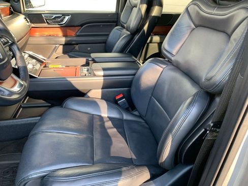Used 2023 Lincoln Navigator L Reserve AWD/4WD image 18