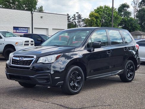 Used 2018 Subaru Forester 2.5i AWD/4WD image 7