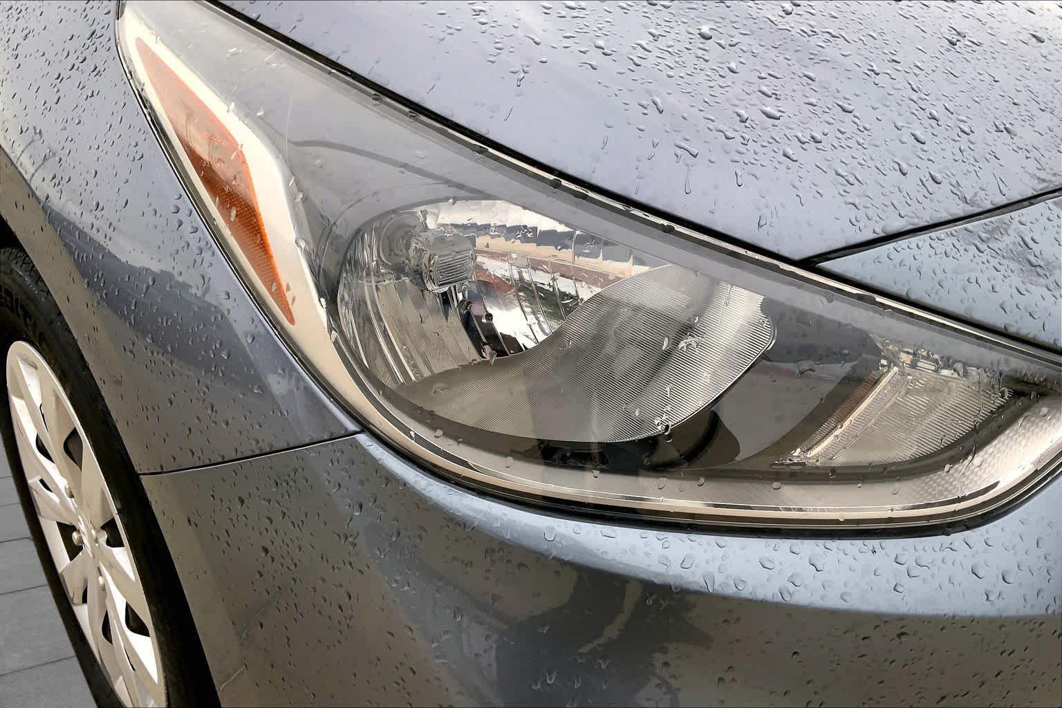 Used 2020 Hyundai Accent SE FWD image 26