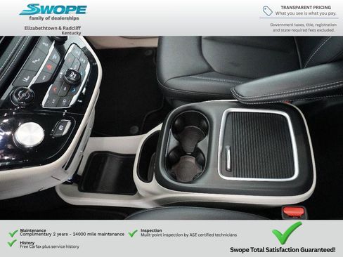Used 2024 Chrysler Pacifica Limited FWD image 31