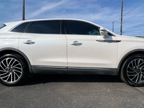 Used 2019 Lincoln Nautilus Reserve image 9