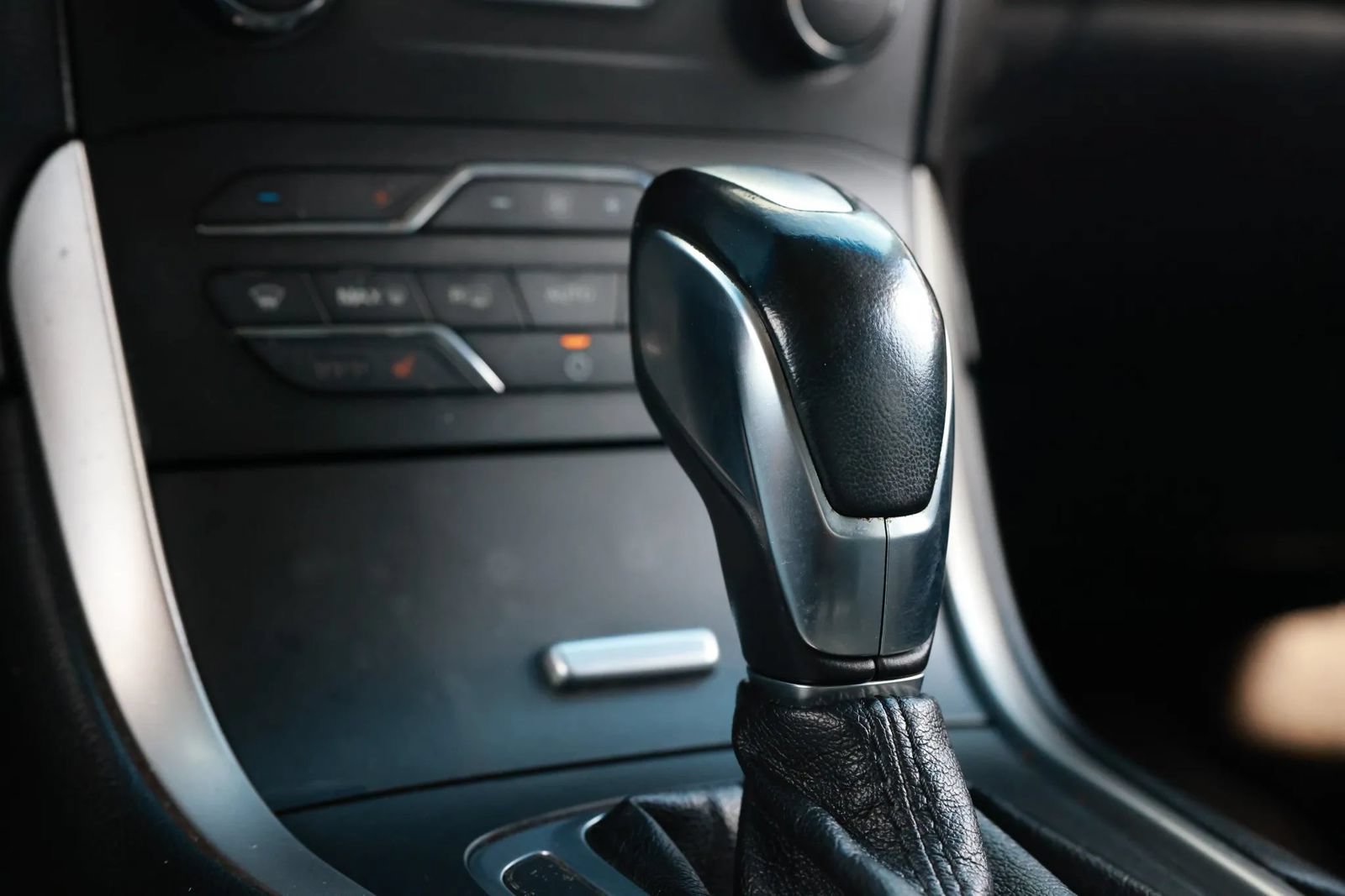 Used 2018 Ford Edge SEL w/ Equipment Group 201A FWD image 41