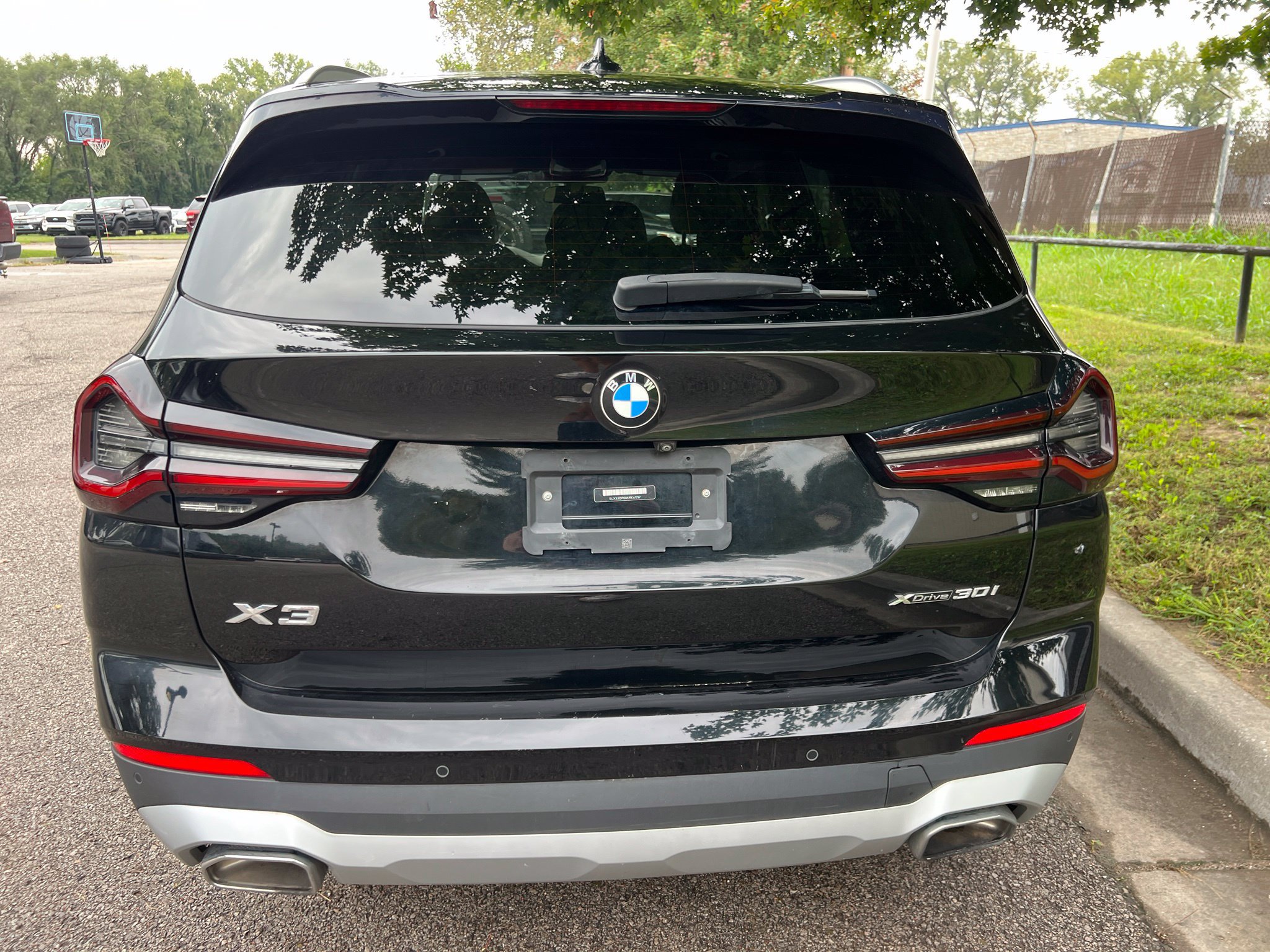 Used 2022 BMW X3 xDrive30i w/ Convenience Package AWD/4WD image 6