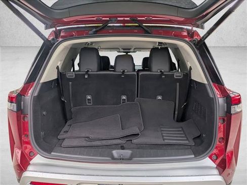 Used 2022 Nissan Pathfinder SL AWD/4WD image 18