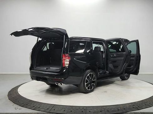 Used 2022 Chevrolet Tahoe RST w/ Sport Performance Package AWD/4WD image 15
