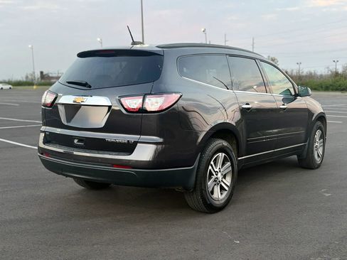 Used 2016 Chevrolet Traverse LT image 5