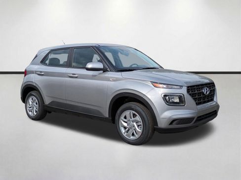 New 2026 Hyundai Venue SE FWD image 2
