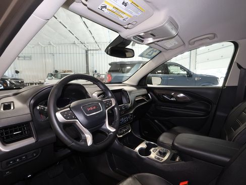 Used 2023 GMC Terrain Denali AWD/4WD image 9
