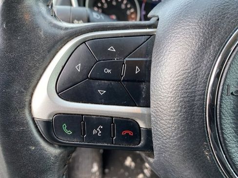 Certified 2019 Jeep Compass Latitude w/ Cold Weather Group image 19