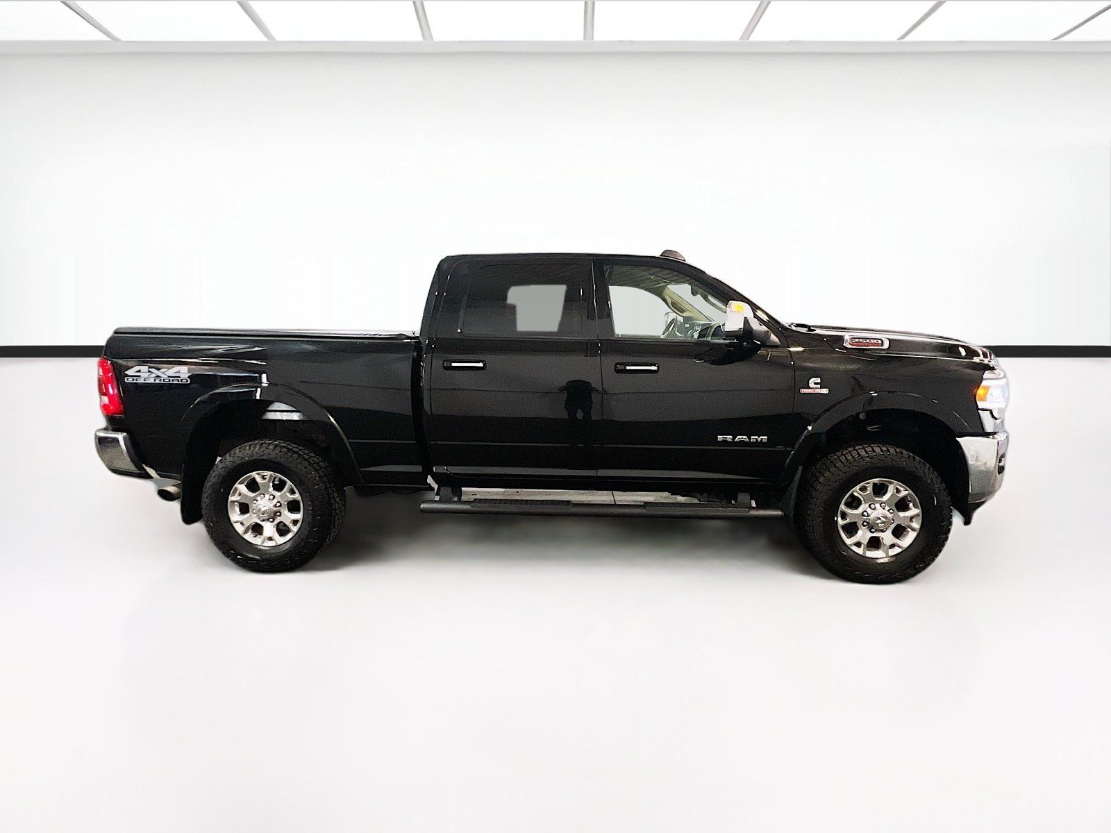 Used 2019 RAM 2500 Laramie AWD/4WD image 23