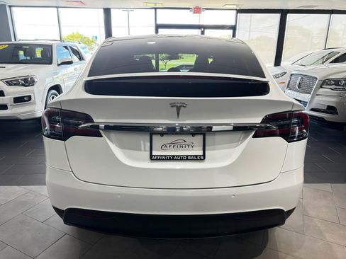 Used 2019 Tesla Model X Long Range AWD/4WD image 4