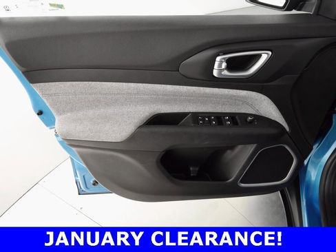 Certified 2022 Jeep Compass Latitude image 16