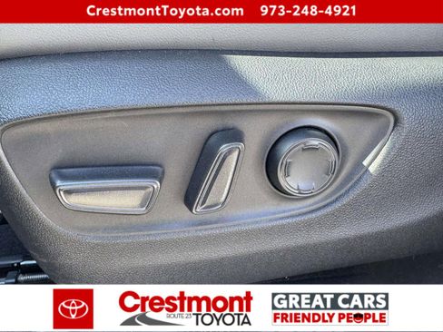 Certified 2025 Toyota Sienna XLE AWD/4WD image 17