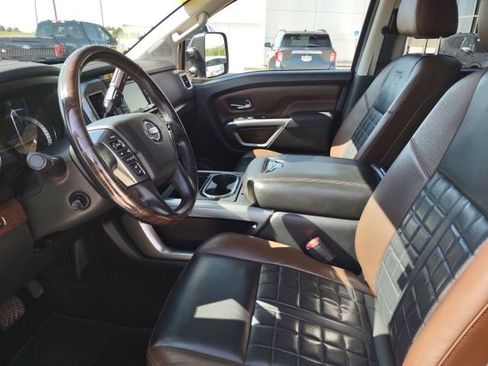 Used 2019 Nissan Titan Platinum Reserve w/ Platinum Utility Package AWD/4WD image 13