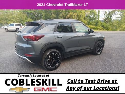 Used 2021 Chevrolet TrailBlazer LT w/ Convenience Package AWD/4WD image 3