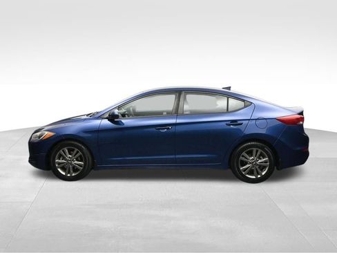 Used 2018 Hyundai Elantra SEL FWD image 2
