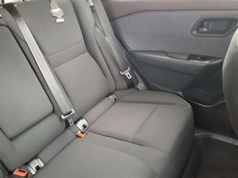 Certified 2023 Nissan Rogue S image 18