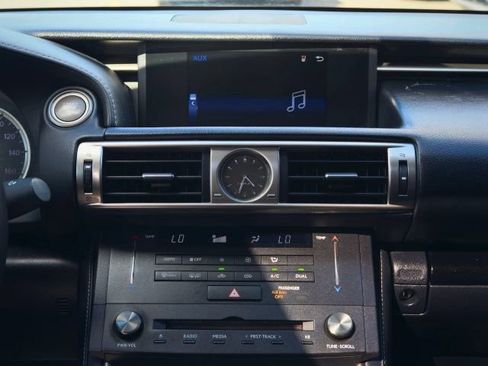 Used 2015 Lexus IS 250 RWD image 23