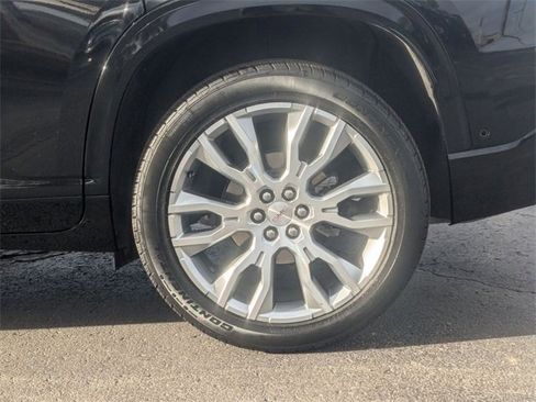 Used 2024 GMC Acadia Denali w/ Super Cruise Package image 12