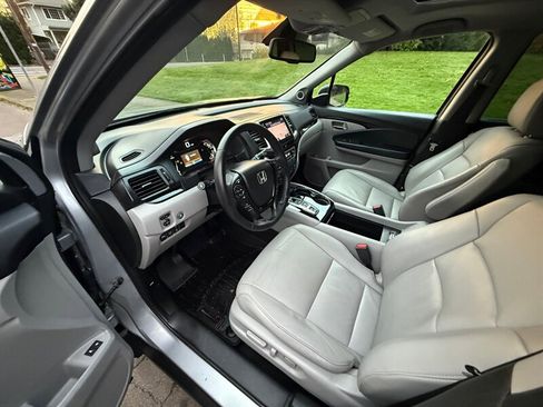 Used 2016 Honda Pilot Touring image 7