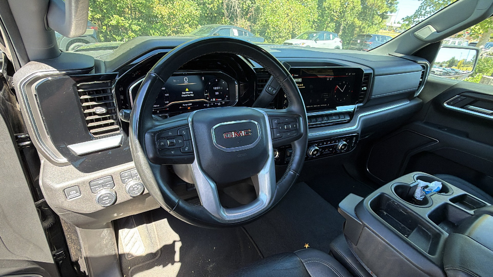 Used 2025 GMC Sierra 1500 SLT AWD/4WD image 25