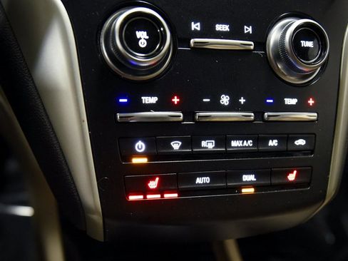 Used 2018 Lincoln MKC Select w/ Select Plus Package image 21