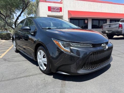 Used 2020 Toyota Corolla LE FWD image 1
