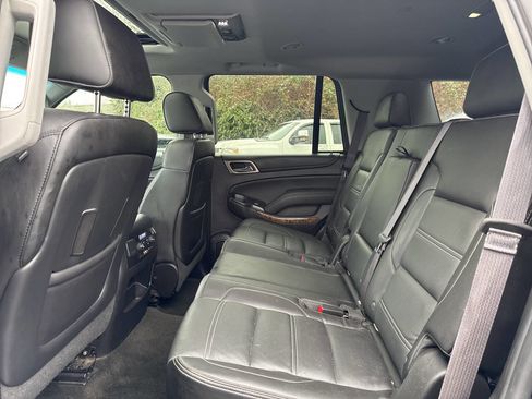 Used 2015 GMC Yukon Denali image 9