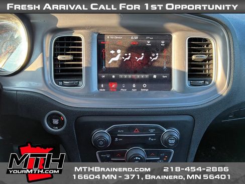 Used 2023 Dodge Charger SXT RWD image 12
