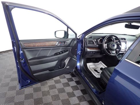 Used 2019 Subaru Outback 2.5i Limited w/ Popular Package #2 image 18