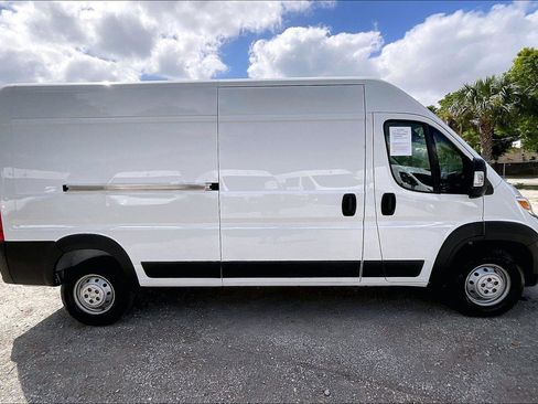 Used 2023 RAM ProMaster 2500 FWD image 16