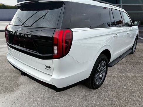 Used 2025 Ford Expedition Max Active AWD/4WD image 12