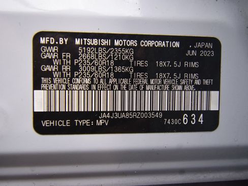 Used 2024 Mitsubishi Outlander ES FWD image 25