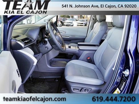 Used 2024 Toyota Sienna Limited FWD image 15