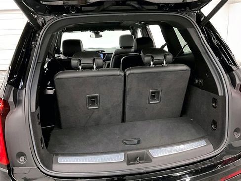 Used 2024 Cadillac XT6 Premium Luxury image 39