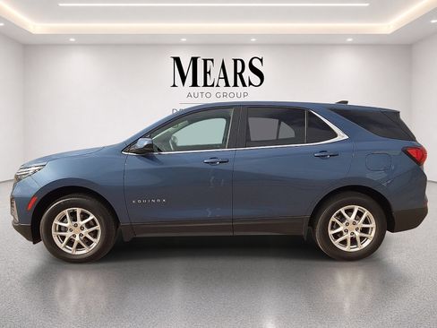 Used 2024 Chevrolet Equinox LT AWD/4WD image 2