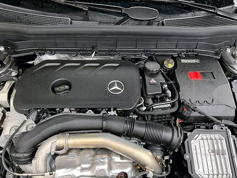 Used 2026 Mercedes-Benz GLB 250 4MATIC image 34